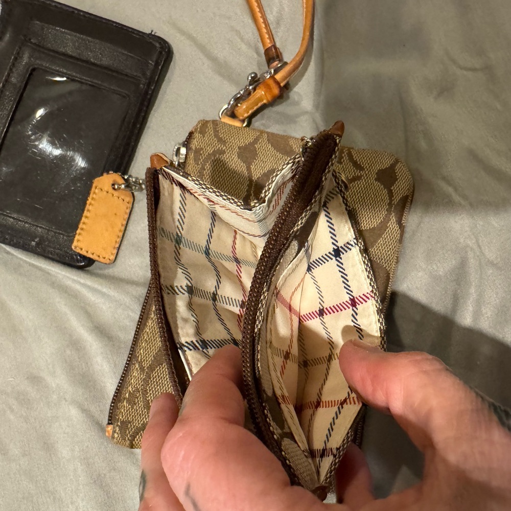 COACH classic βCβ BUNDLE! πππ - Picture 6 of 11